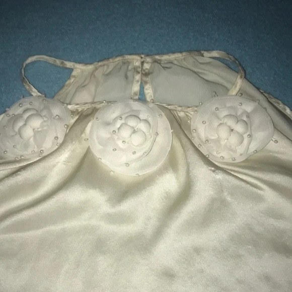 UNBRANDED satin/silk beautiful rosettes embellished spaghetti strap tank size M - Picture 1 of 6